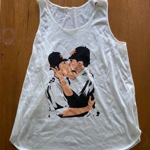 NWOT! Camden Market Kissing Bobbies Graphic Tank Top
